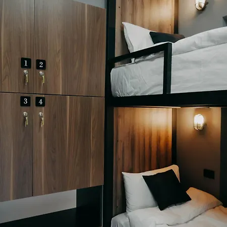 Hostel The Maze Tirana