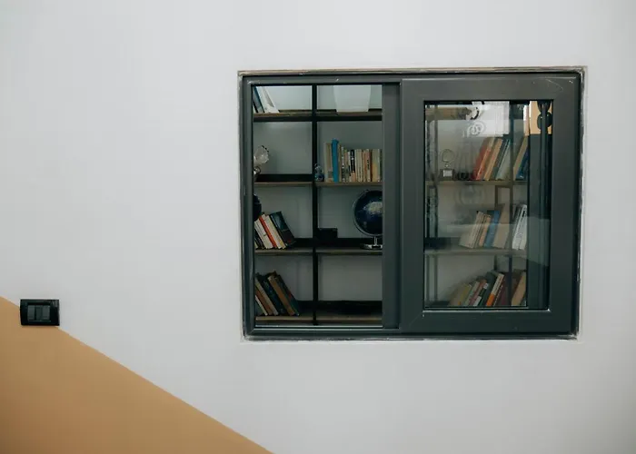 Hostel The Maze Tirana