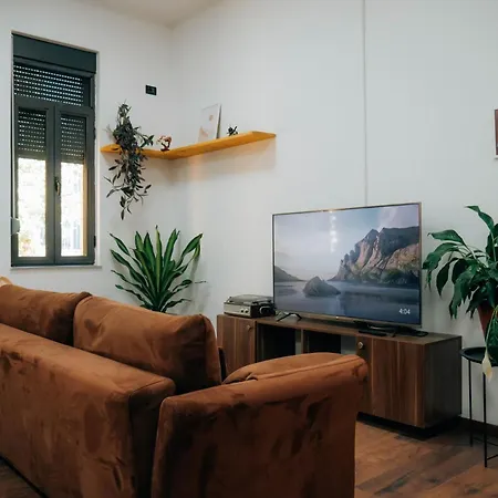 Vandrarhem The Maze Tirana